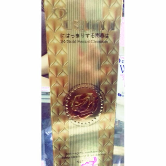 Sửa rửa mặt OSUMI tinh chất vàng 24k. Mãi đẹp với thời gian.