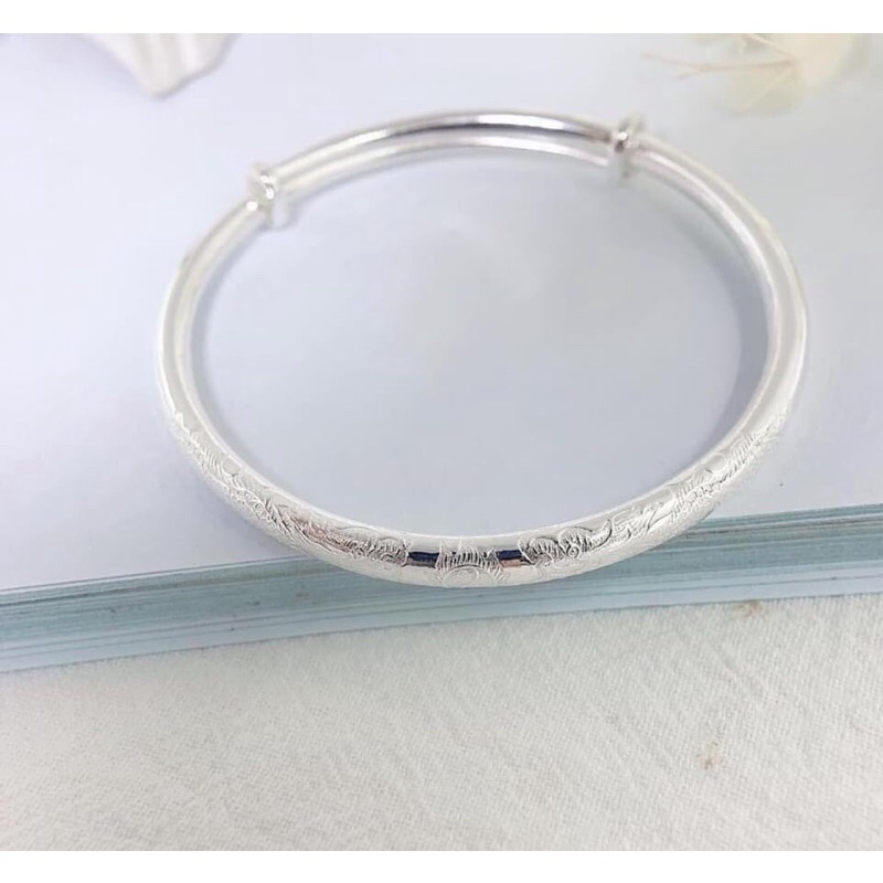 VÒNG TAY NGƯỜI LỚN CHẠM HOA VĂN BẠC TA CHO NỮ