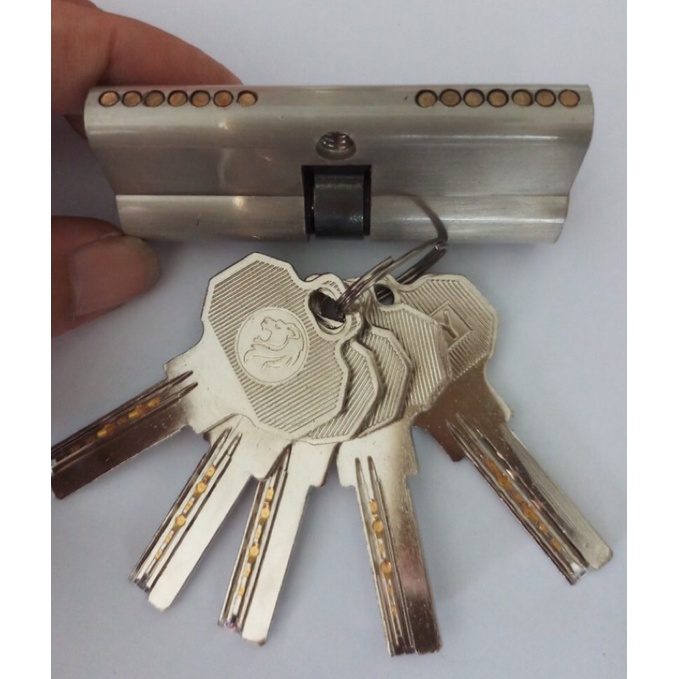 Tim khoá tay gạt lõi đồng 70x32 ( loại 2 đầu chìa )