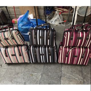 Set vali kéo kẻ sọc cá tính