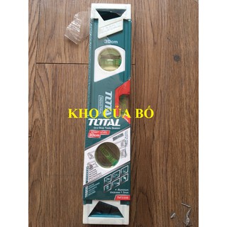 Thước thủy (tốt- 30cm) Total Chiều dài: 30cm. Hai mặt bên. Độ chính xác: 0,5mm / m. Độ dày: 1.5mm. TMT23086