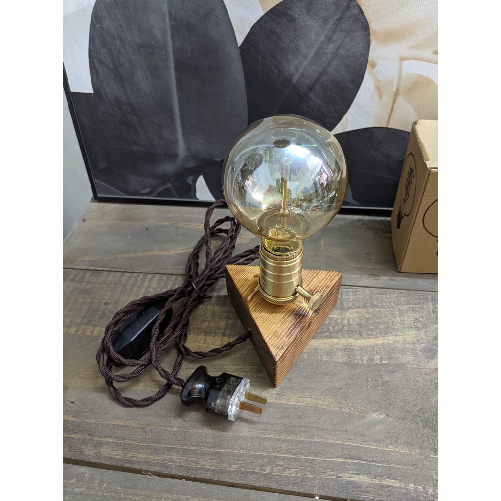 ĐÈN TRANG TRÍ EDISON RETRO W04EM_OD12