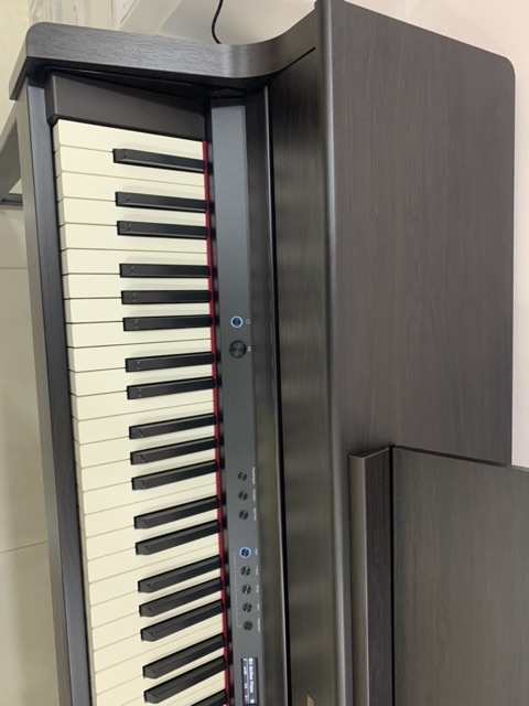 Piano điện Roland HP-702