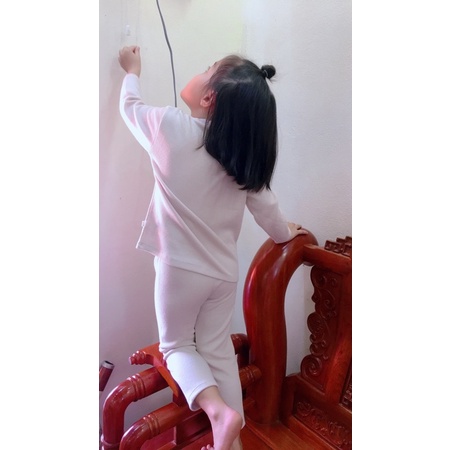 Poly ko viền bèo peekaboo