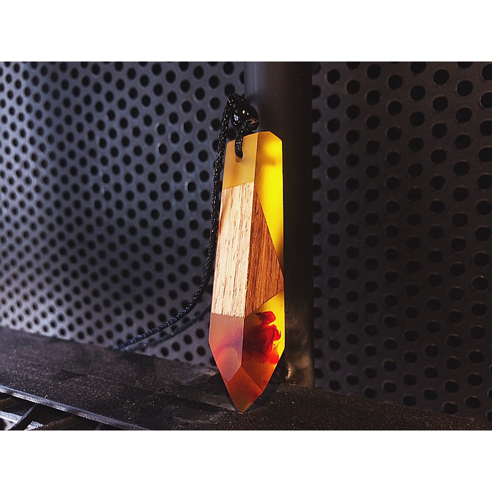 Vòng cổ may mắn dây chuyền Wood Resin từ gỗ tự nhiên 2018 mật ong đỏ