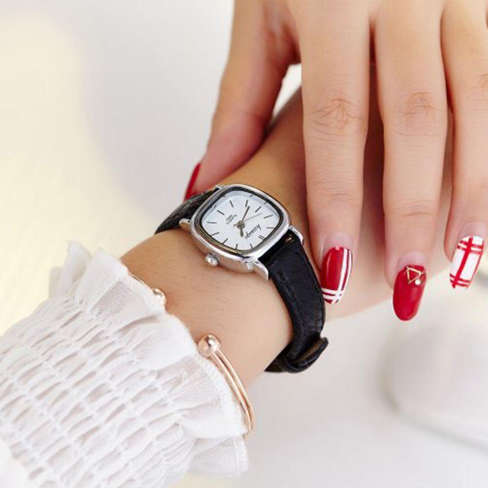 Đồng Hồ Đeo Tay Mặt Tròn Dây Da Đơn Giản Thời Trang Cho Nữ|Đồng Hồ Đeo Tay Thời Trang Cá Tính