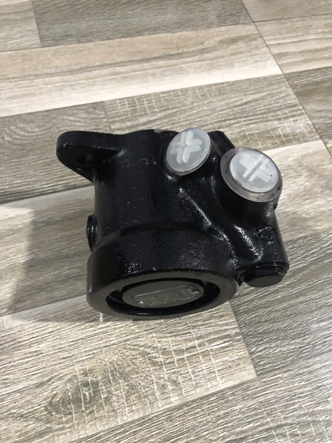 Sản phẩm gia đình làm: Bơm trợ lực lái 90/100E 2 lỗ ren18 SỎL