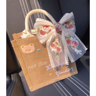 Túi cói Muji phối kẹp nơ và sticker gấu siêu độc đáo có thể tự DIY theo ý thích