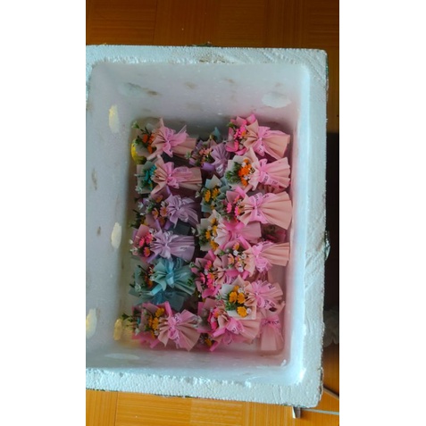 Hoa mini trang trí bánh kem, hộp quà