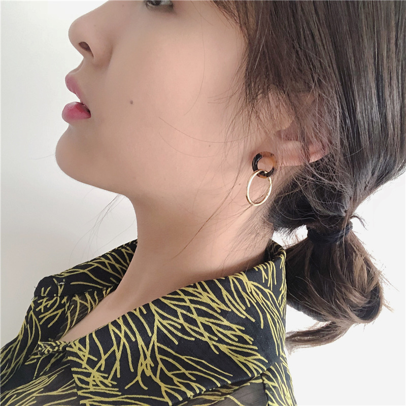 Bông Tai Dạng Vòng Thời Trang Dành Cho Nữ