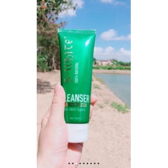 Sữa rửa mặt nha đam swhite