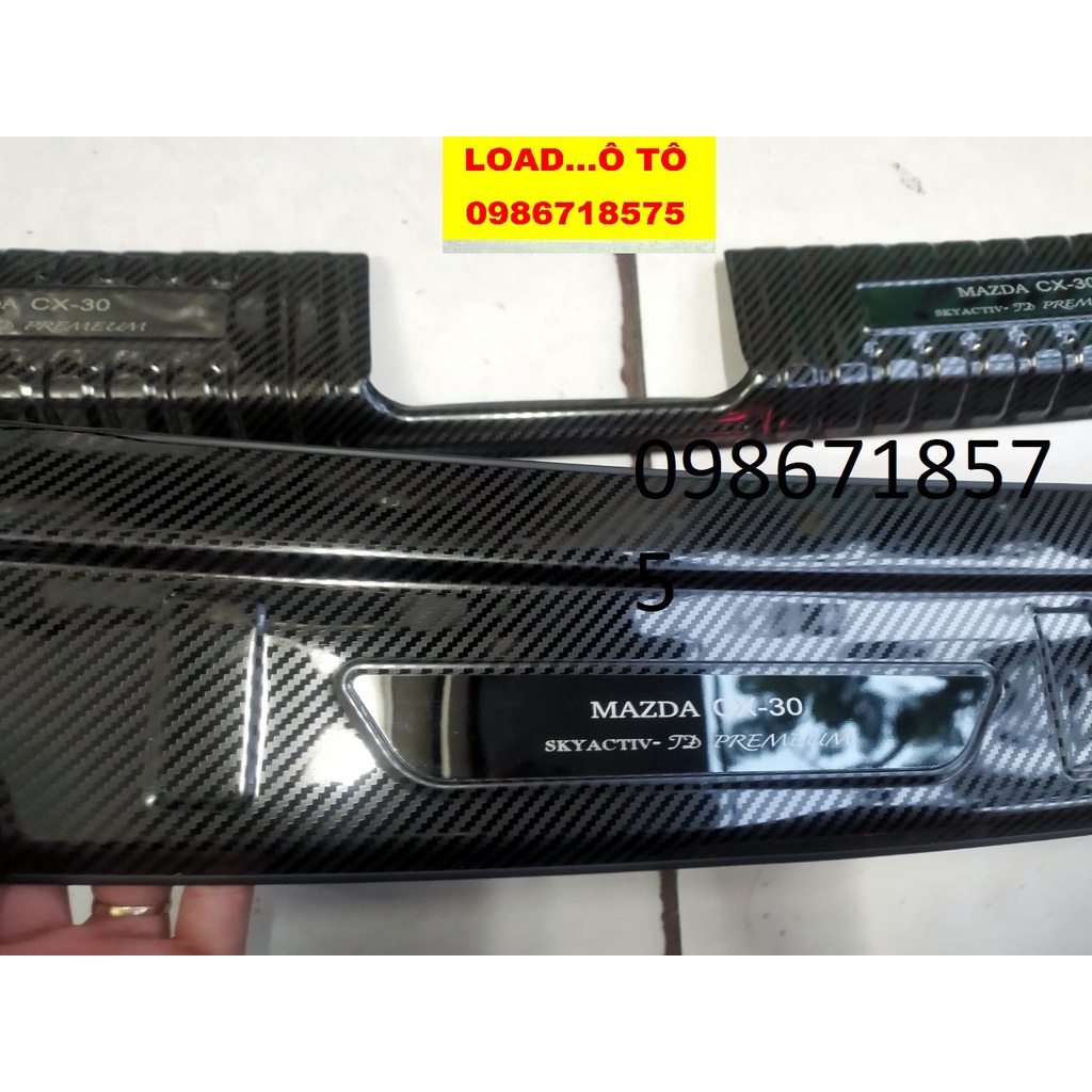 Bộ Chốn Trầy Cốp Sau Trong, Ngoài Carbon Xe Mazda CX30 2022-2021 Mẫu Vân Carbon Cao Cấp Nhất Thị Trường
