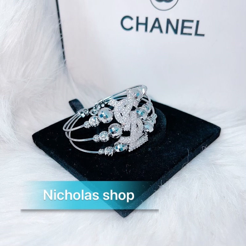 Vòng tay bi chử Ysl mạ bạch kim