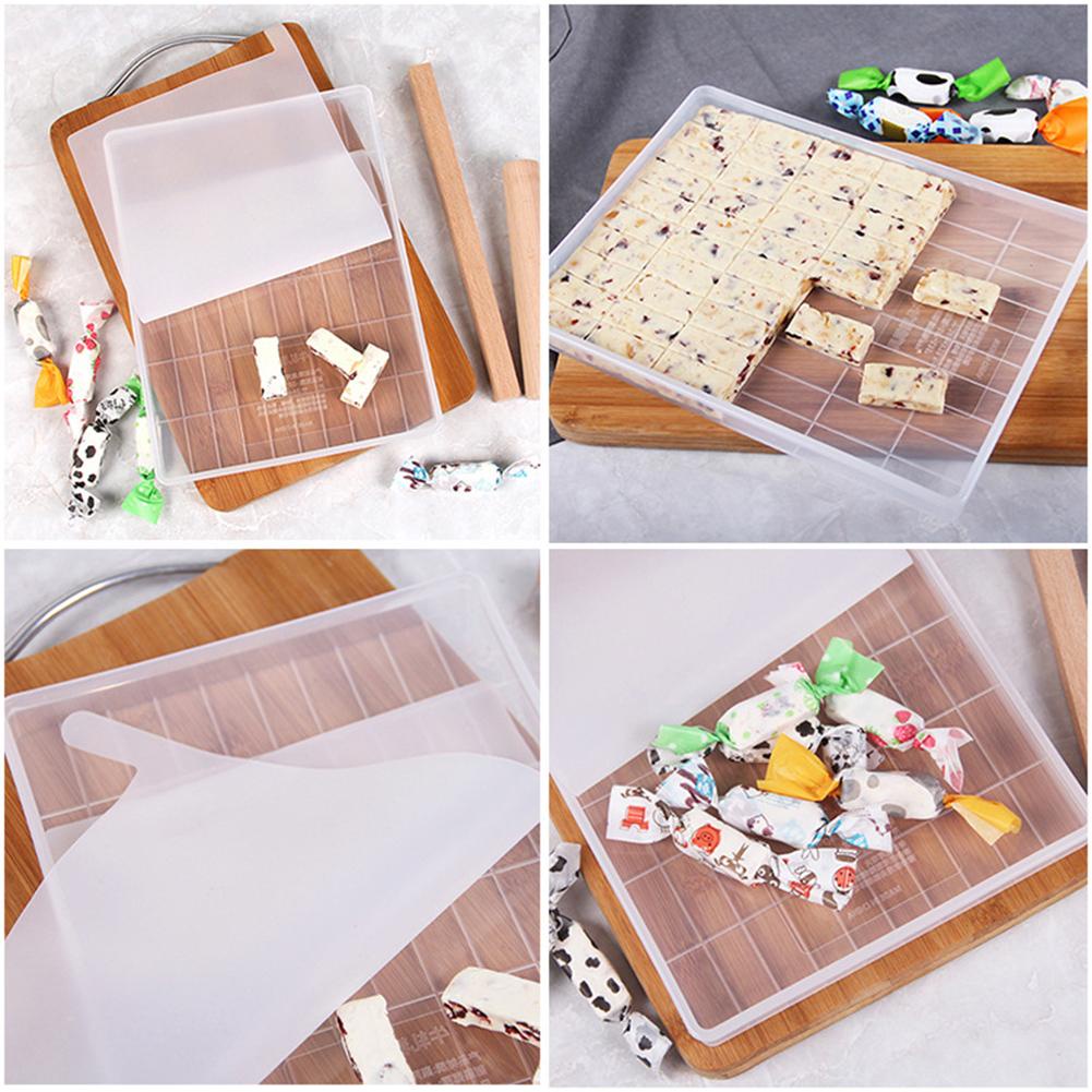 Dụng Cụ Bằng Nhựa Làm Kẹo/Khuôn Nhựa Làm Kẹo Nougat Đế Rời Unibaker - Tặng Kèm Miếng Cắt Bột