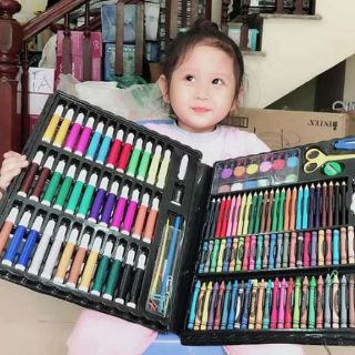 Bộ bút màu 150 chi tiết