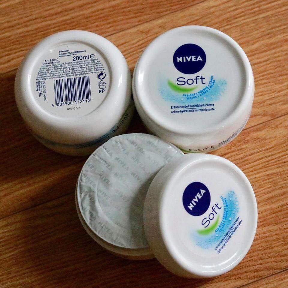 [NIVEA mua 1 tặng 2 ] Kem dưỡng ẩm toàn thân NIVEA SOFT- chứa Vitamin E làm dịu nhẹ da khi tiếp xúc với ánh nắng