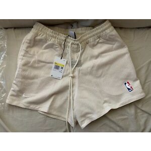 Quần đùi FOG x NBA trắng kem Sơn Tùng MTP