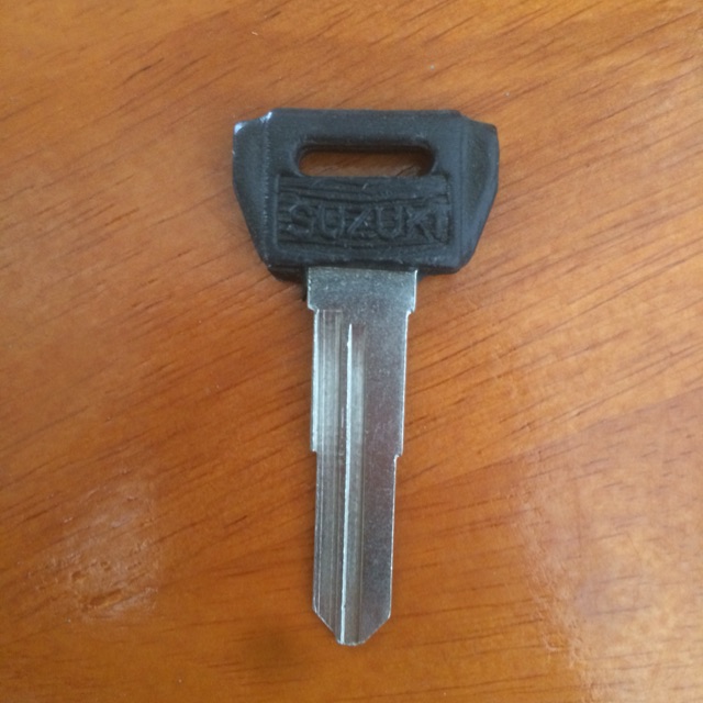 30 phôi chìa khoá suzuki rảnh phải