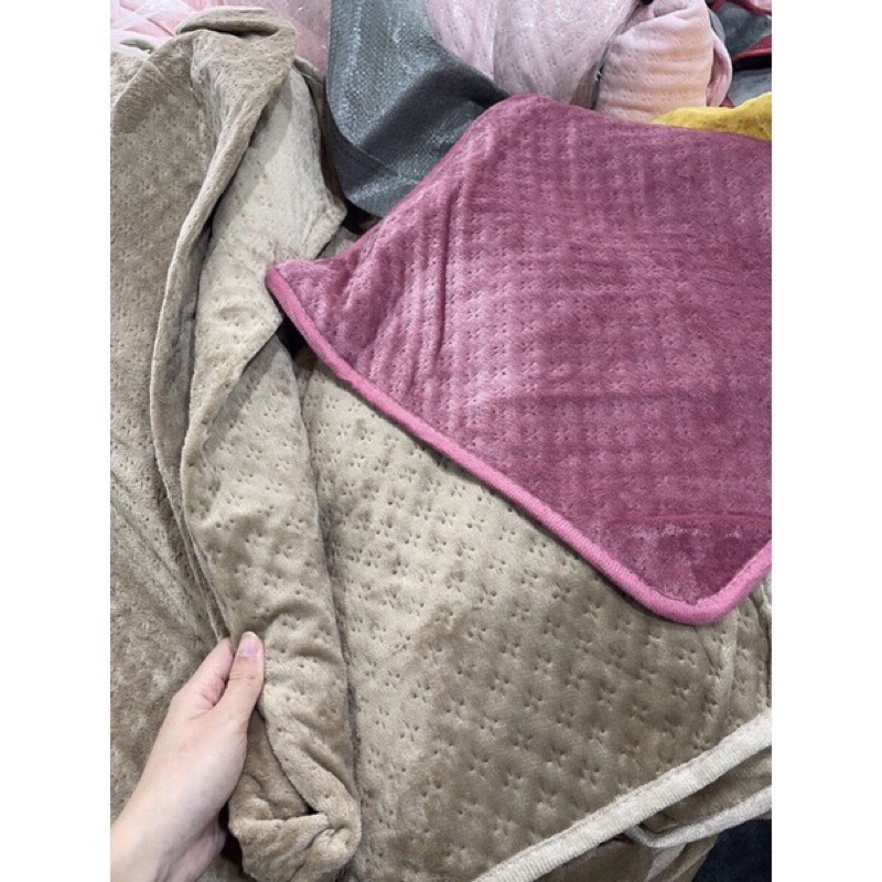 THẢM BỌC NỆM NỈ SỮA NHẬP KHẨU MẪU MỚI 2021(tặng kèm 2 vỏ gối ) đủ size