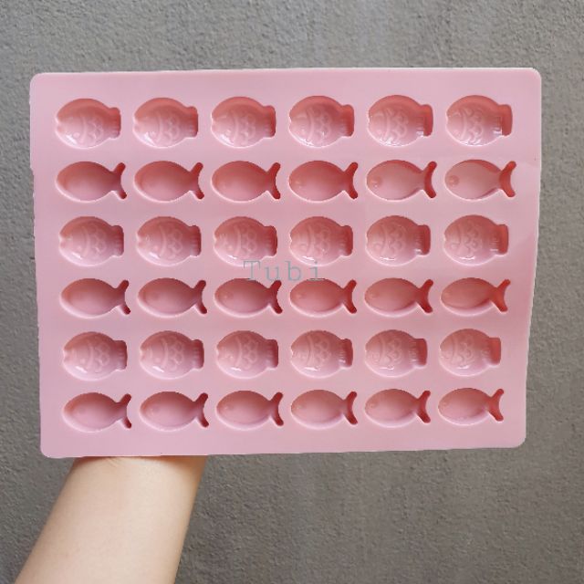 Khuôn silicon kẹo dẻo