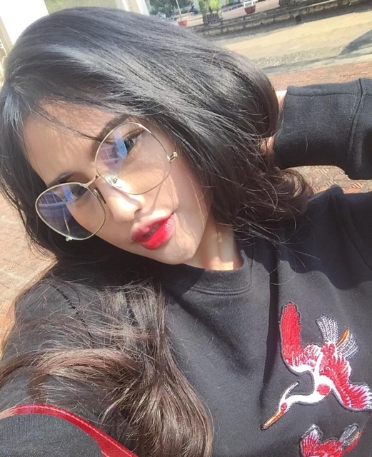 Kính Gọng ngược Sang chảnh