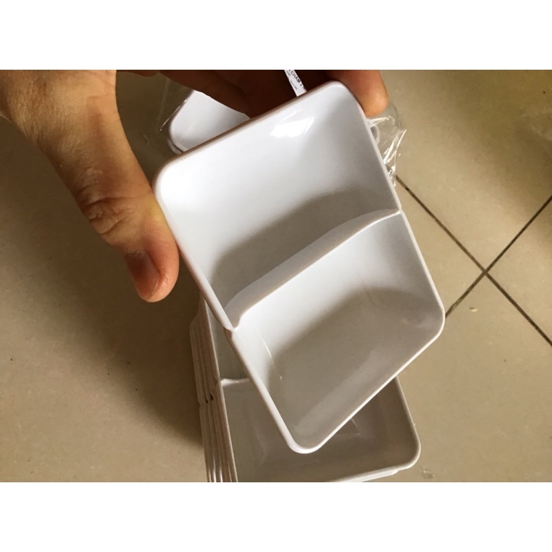 Đĩa chấm 2 ngăn màu trắng nhựa Song Long