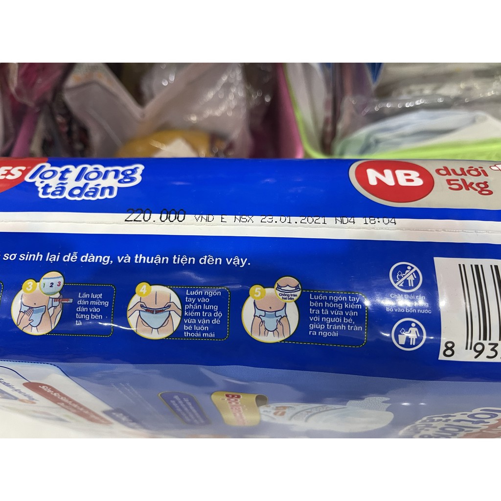 Tã Dán Sơ Sinh Huggies NB 74 Miếng