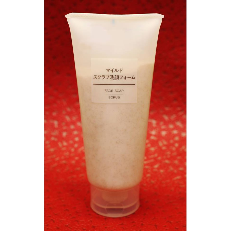 SỮA RỬA MẶT TẨY DA CHẾT MUJI.