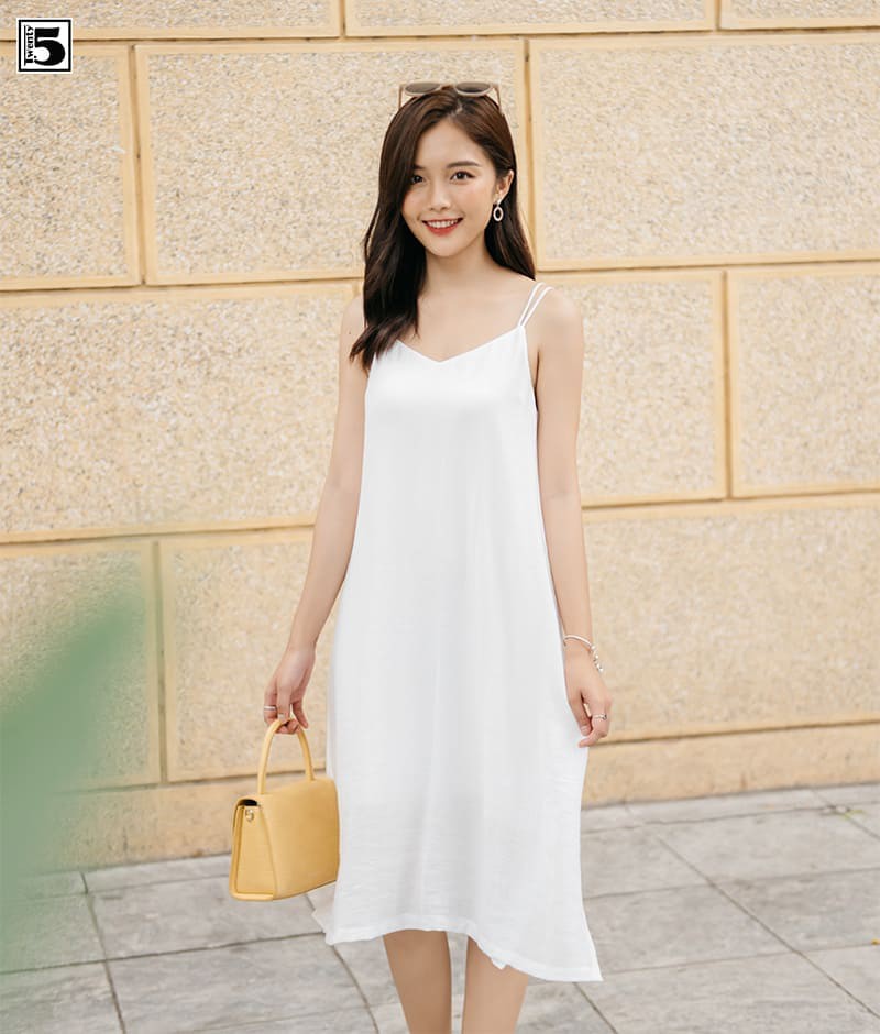 Đầm nữ midi dạo phố đi biển 2 dây xẻ sườn cổ tim có lớp lót Twentyfive N260