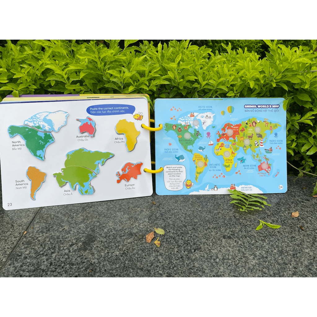 Học Liệu Bóc Dán Song Ngữ Beezi Book Phần 2 - Gấu Boo Học Hành - cực kỳ thú vị cho bé 2-5 tuổi - Hiệu Lalala Baby