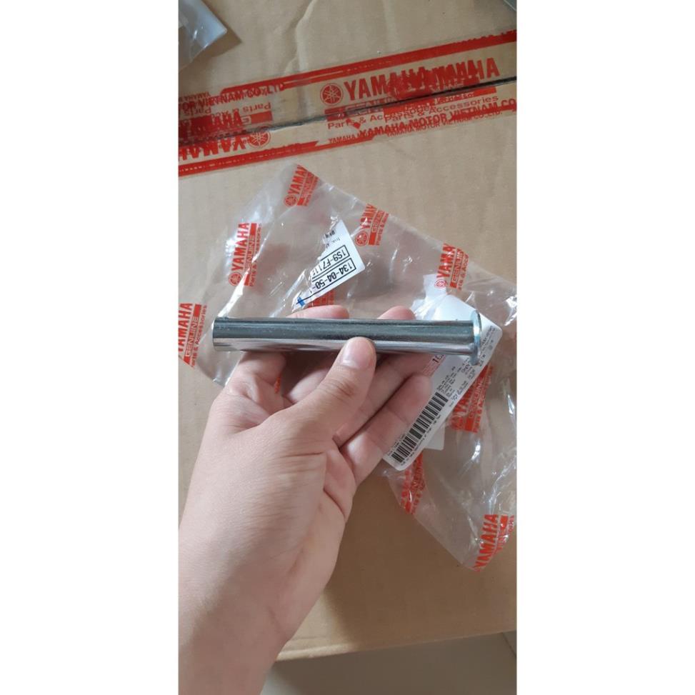Trục chân chống giữa Exciter Yamaha