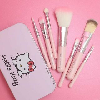 Bộ cọ trang điểm hello kitty - 7 cây