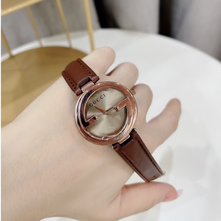 Đồng hô nữ dây da mặt tròn, đeo tay đẹp ⌚️ nhỏ gọn hợp thời trang ,mẫu hàng cao cấp chính hãng authentic Guci | BigBuy360 - bigbuy360.vn