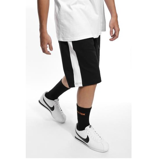 Quần short đen phối sọc đỏ, vàng, trắng_Fox unisex