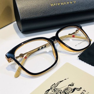 Kính Burberry