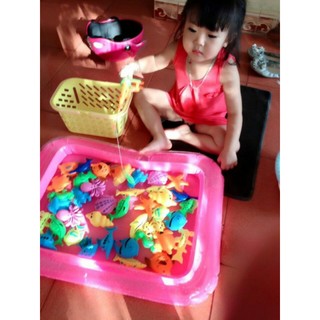 BỂ PHAO CÂU CÁ CHO BÉ