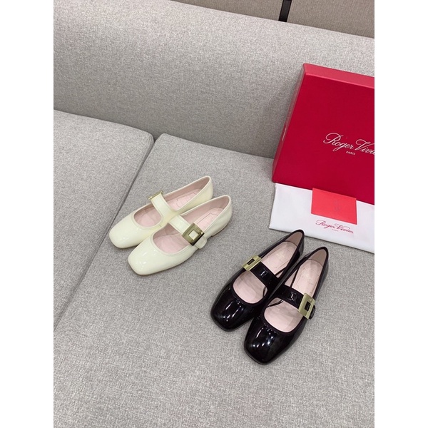 Giày bệt của nữ có quai mũi vuông thương hiệu thơif trang cao cấp Roger Vivier mẫu mới da thật nhập khẩu