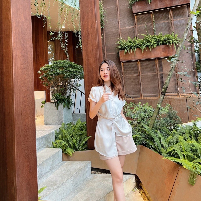 Raby Shirt / Áo sơ mi ngắn tay xoắn eo | BigBuy360 - bigbuy360.vn