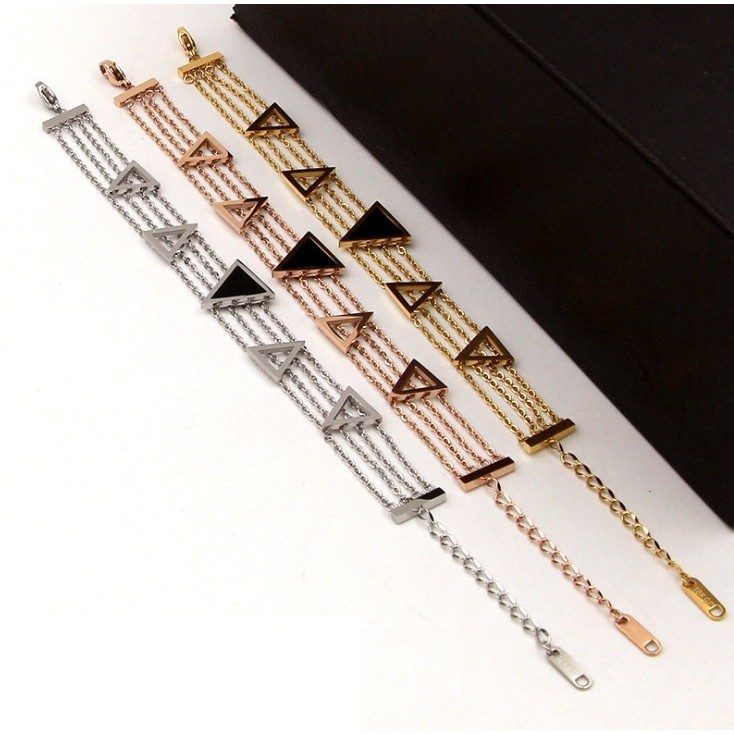 Lắc Tay Titan Không Đen TT 0973