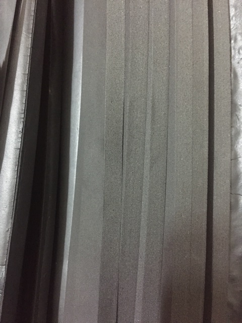 Mút xốp lót hồ cá dạng sợi to dầy 1cm.Kích thước 5x120cm trở lên.
