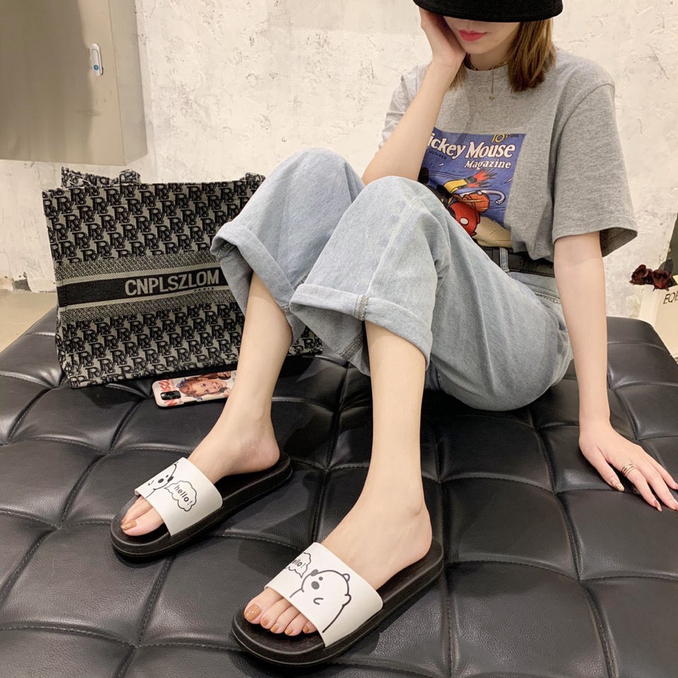 Dép sandal in hình gấu đáng yêu chống trơn trượt thời trang Hàn Quốc nữ tính