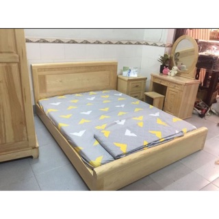 Giường ngủ gỗ sồi nga