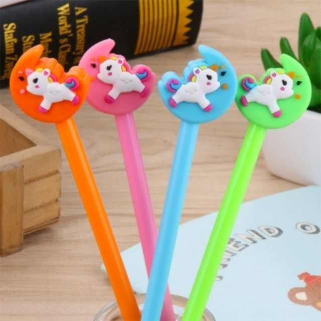 Bút gel nước cute Kỳ lân trên mặt trăng