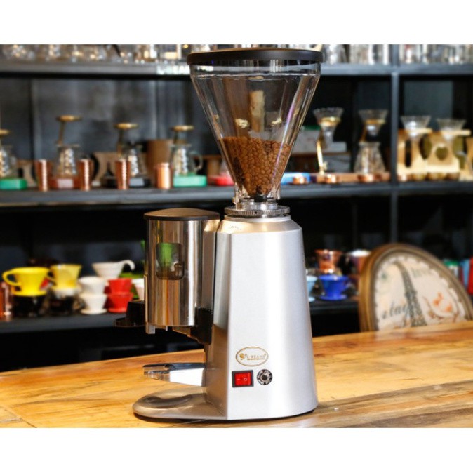 Sản Phẩm Máy xay cà phê chuyên nghiệp, thương hiệu cao cấp L-Beans SD-900N. Công suất lớn dùng cho các quán Cà phê .