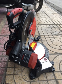 MÁY CẮT NHÔM BOSS 255mm