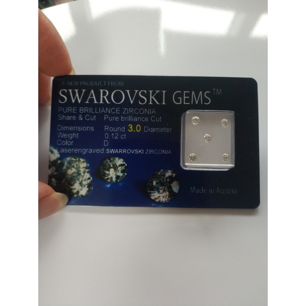 Đá đính răng Vỉ Úc 5 viên chân nhọn và chân bằng