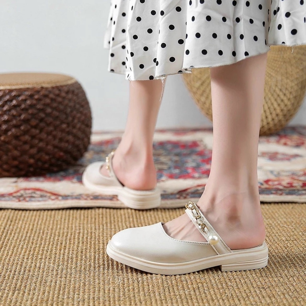 Giày sục nữ phong cách tiểu thư phối quai xích xinh xắn
