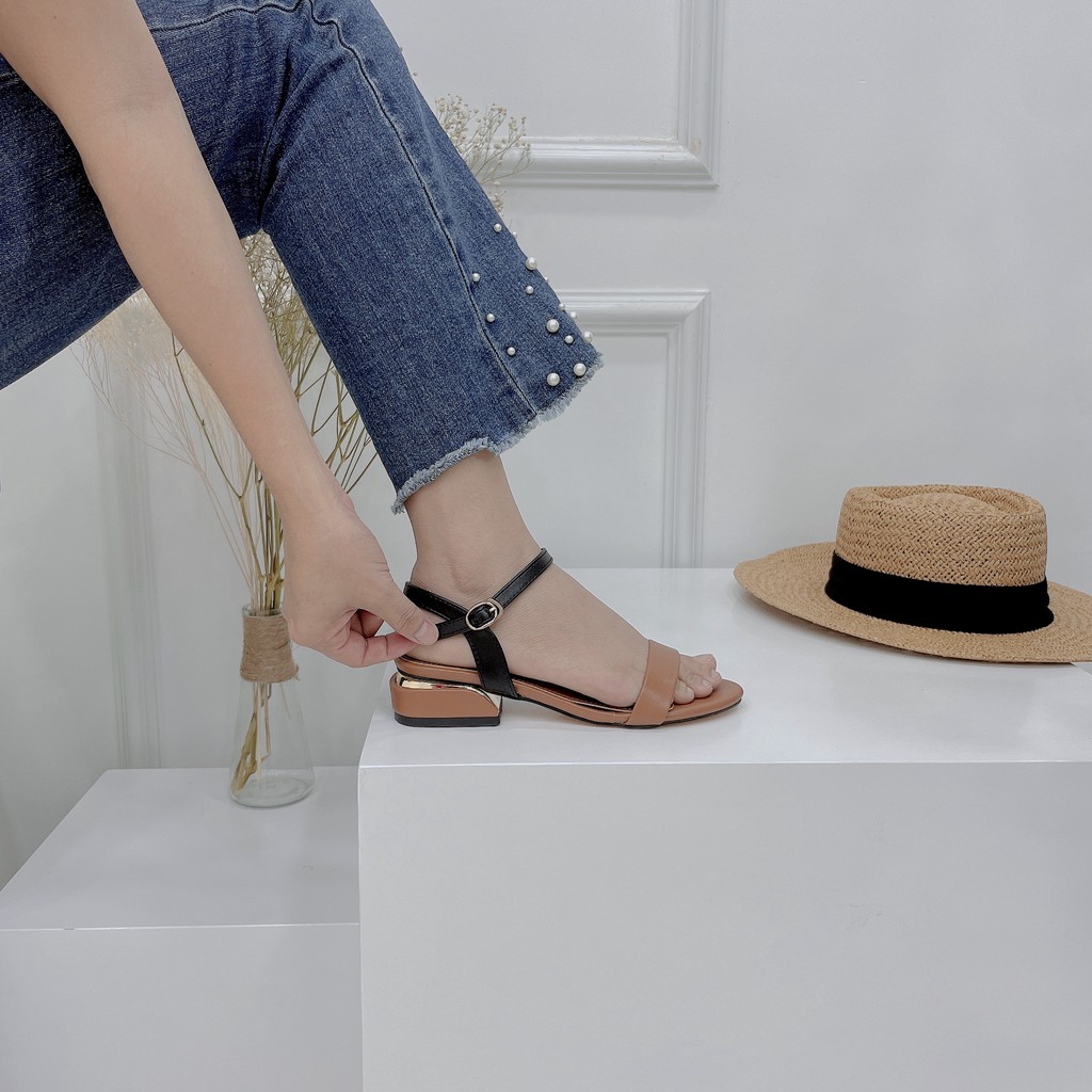 LiB - Giày Sandal 3cm Quai Mảnh Đế Vuông Viền Kim Loại 429