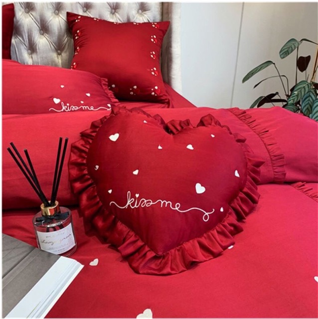 Bộ Cưới Lụa KISSME 7 món( tặng 1 trái tim có kèm ruột)