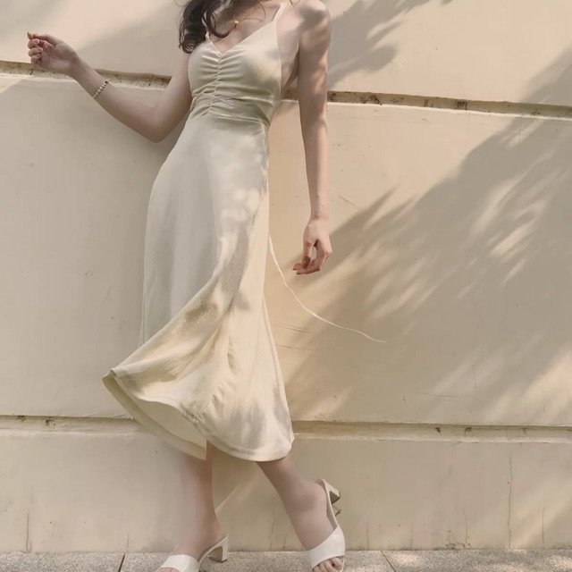 Váy hở lưng đan dây | BigBuy360 - bigbuy360.vn